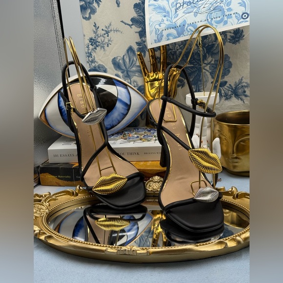 🆕 GIANNI BINI 🧿 NWOB Carletta Lip Ornamented Sandals, Black Leather, Sz 8 - Picture 6 of 14